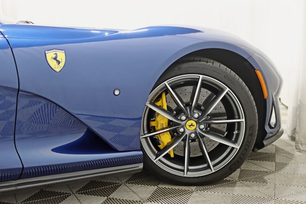 Used 2021 Ferrari 812 GTS RWD image 18