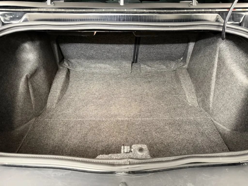 Used 2016 Dodge Challenger R/T RWD image 26
