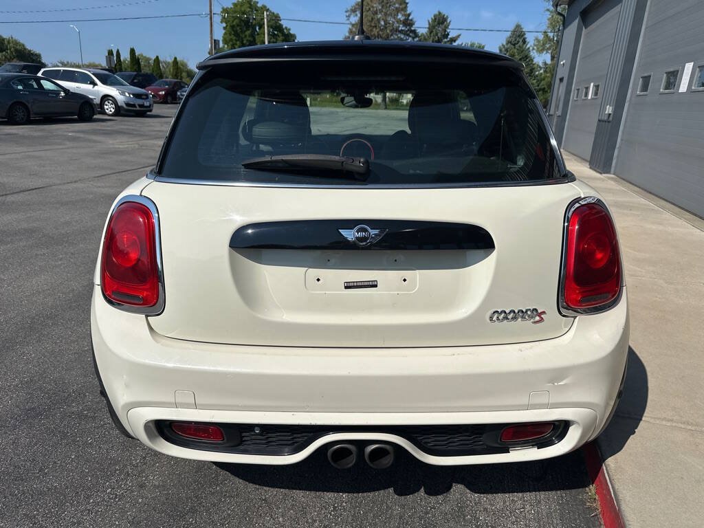 Used 2014 MINI Cooper S FWD image 4