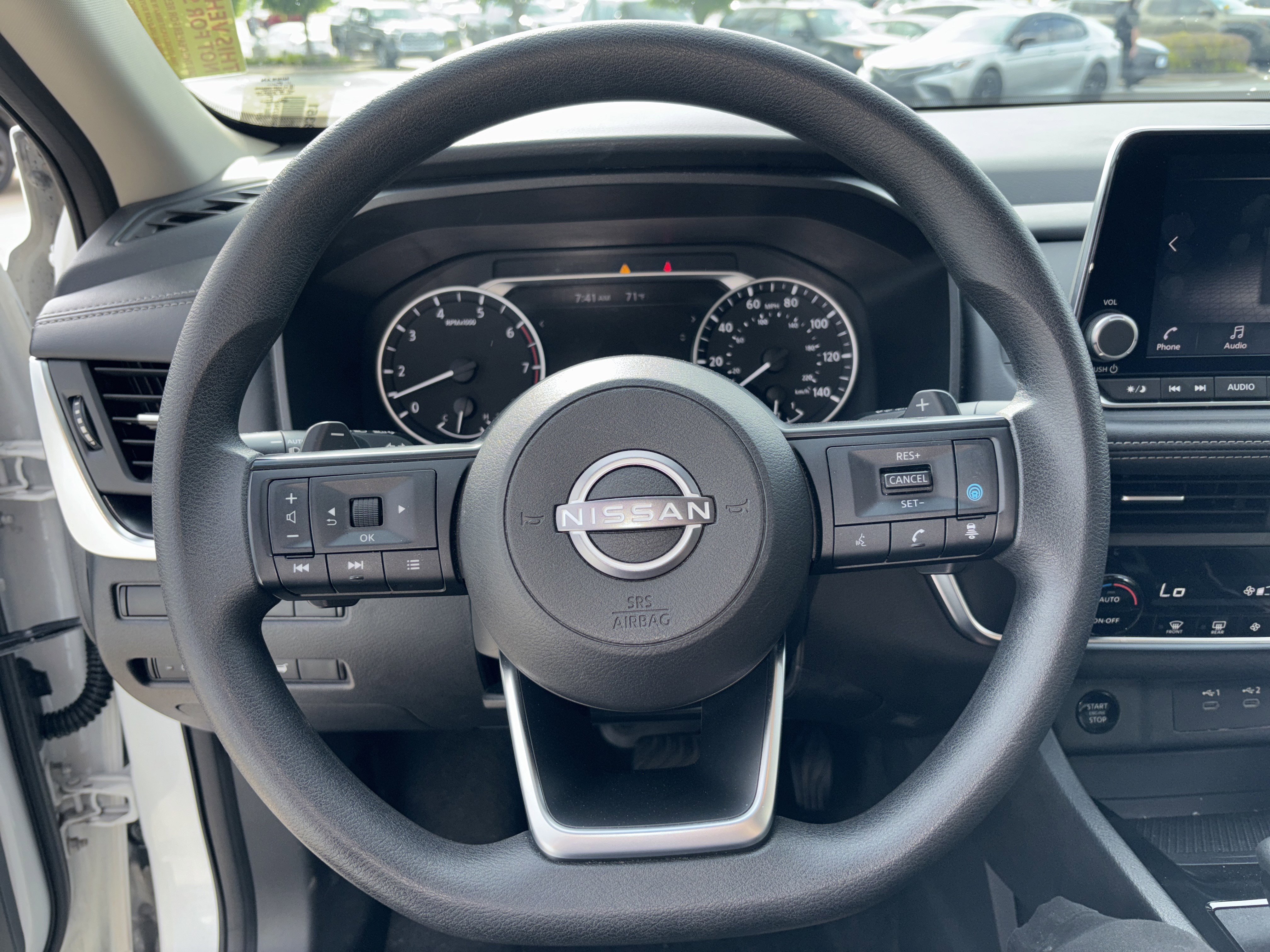 Used 2024 Nissan Rogue SV AWD/4WD image 17