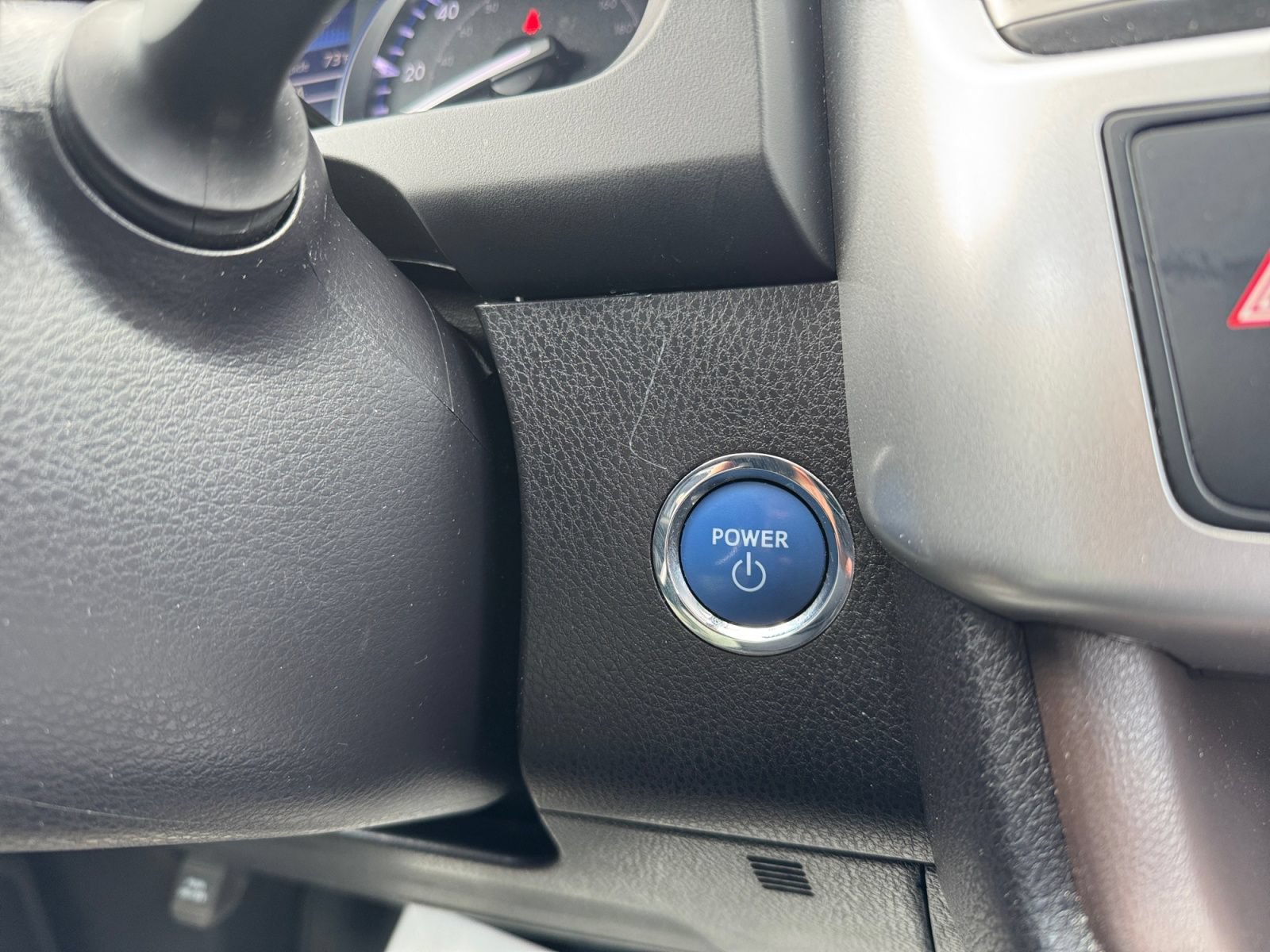 Used 2019 Toyota Highlander XLE AWD/4WD image 7