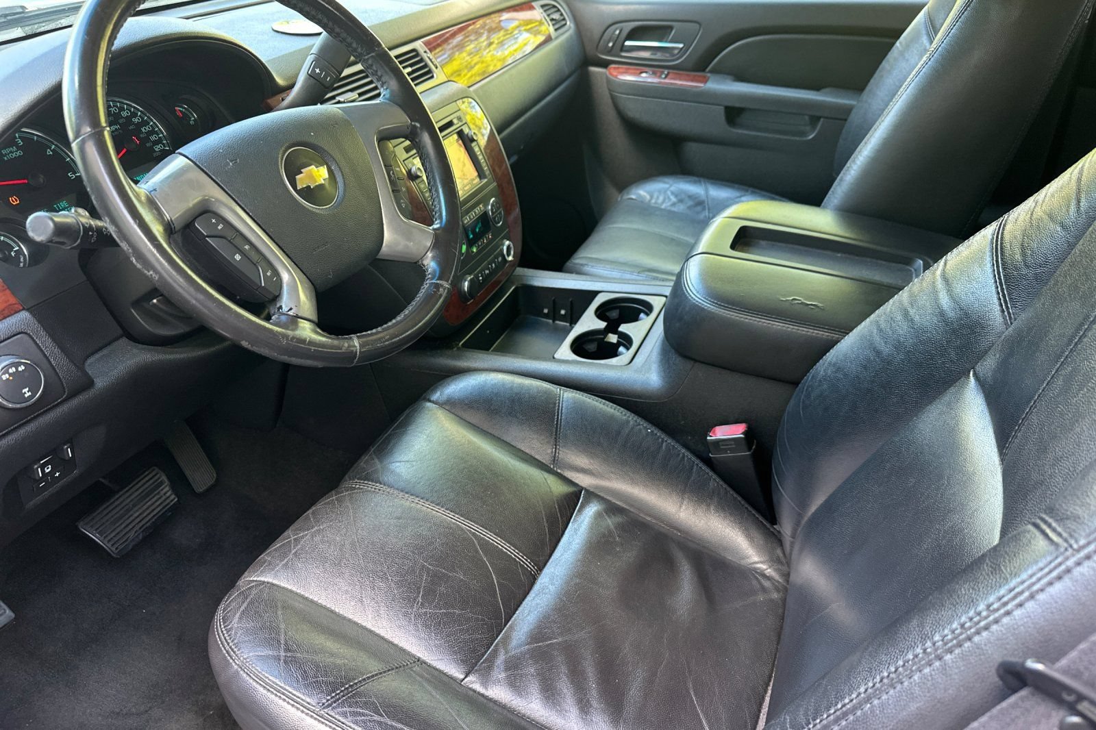 Used 2011 Chevrolet Silverado 2500 LTZ w/ LTZ Plus Package AWD/4WD image 10