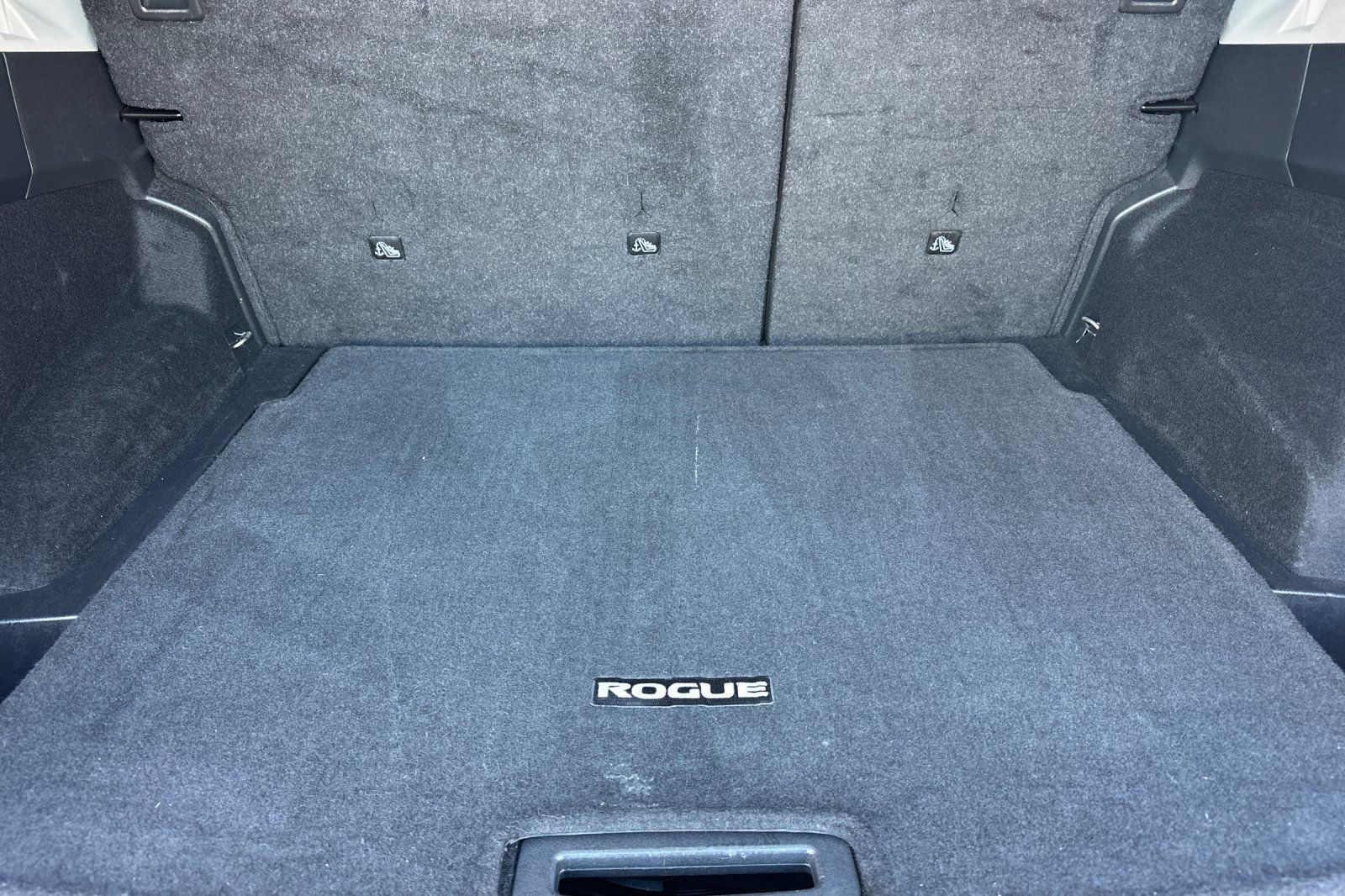 Used 2023 Nissan Rogue SV image 15