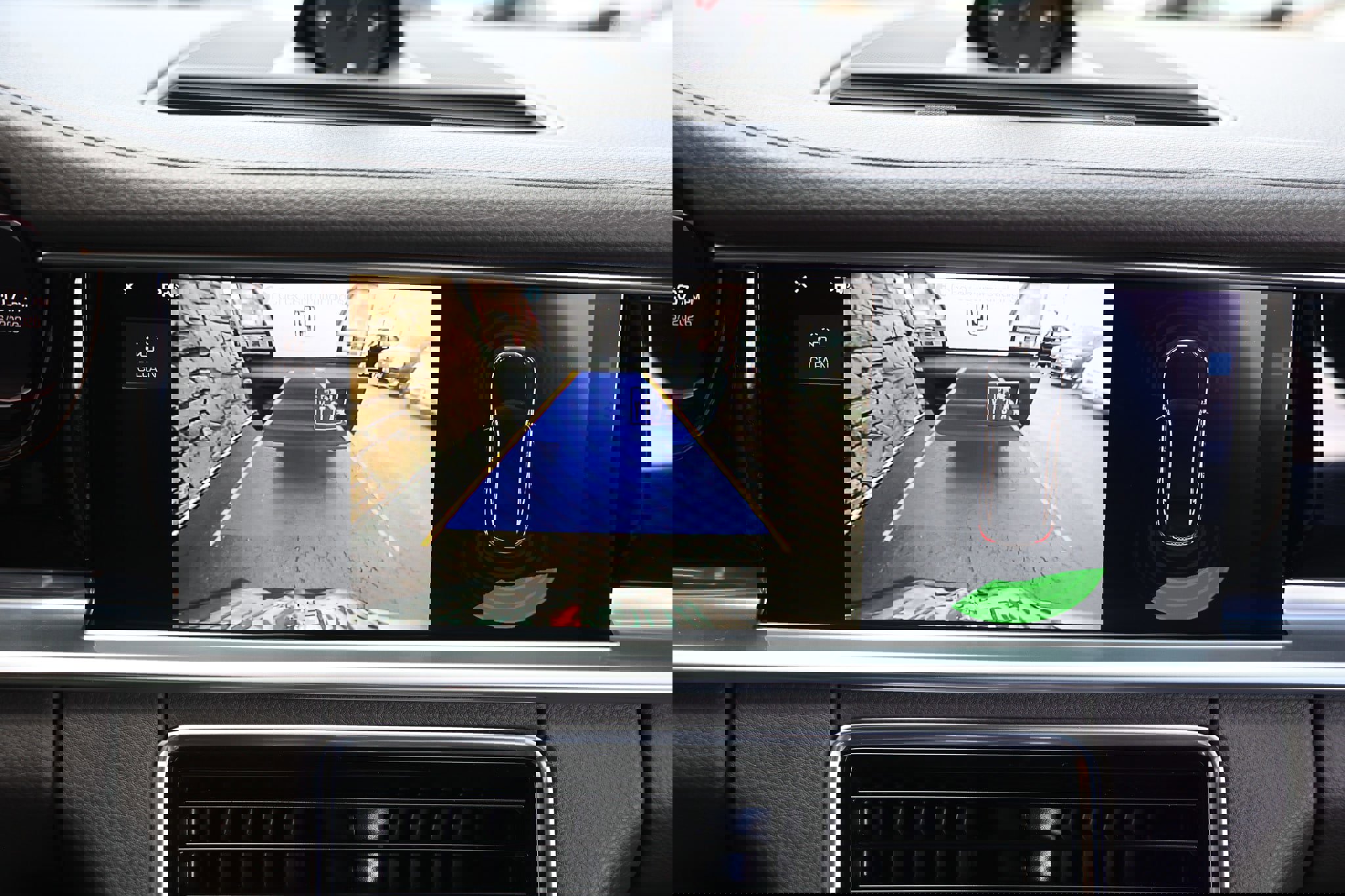 Used 2018 Porsche Panamera 4 AWD/4WD image 42