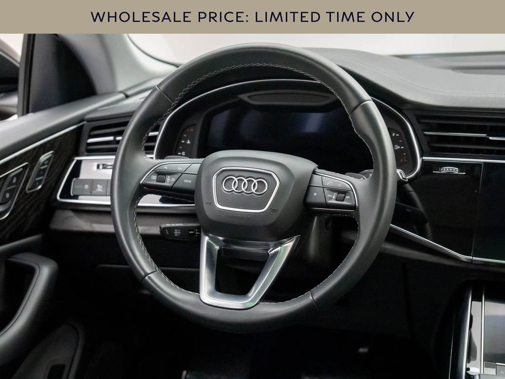 Used 2023 Audi Q8 Premium w/ Convenience Package AWD/4WD image 17