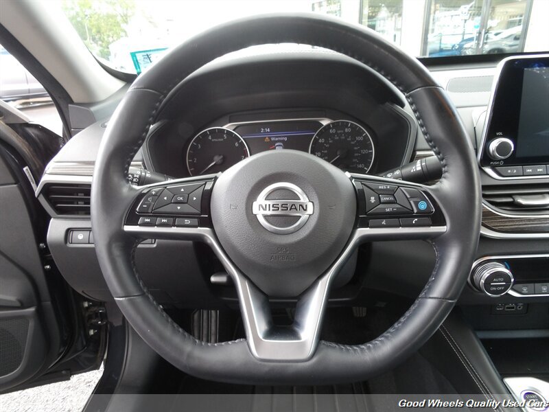 Used 2019 Nissan Altima 2.5 Platinum FWD image 14