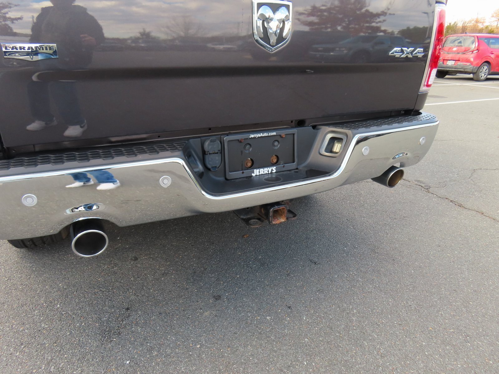 Used 2014 RAM 1500 Laramie w/ Convenience Group image 13