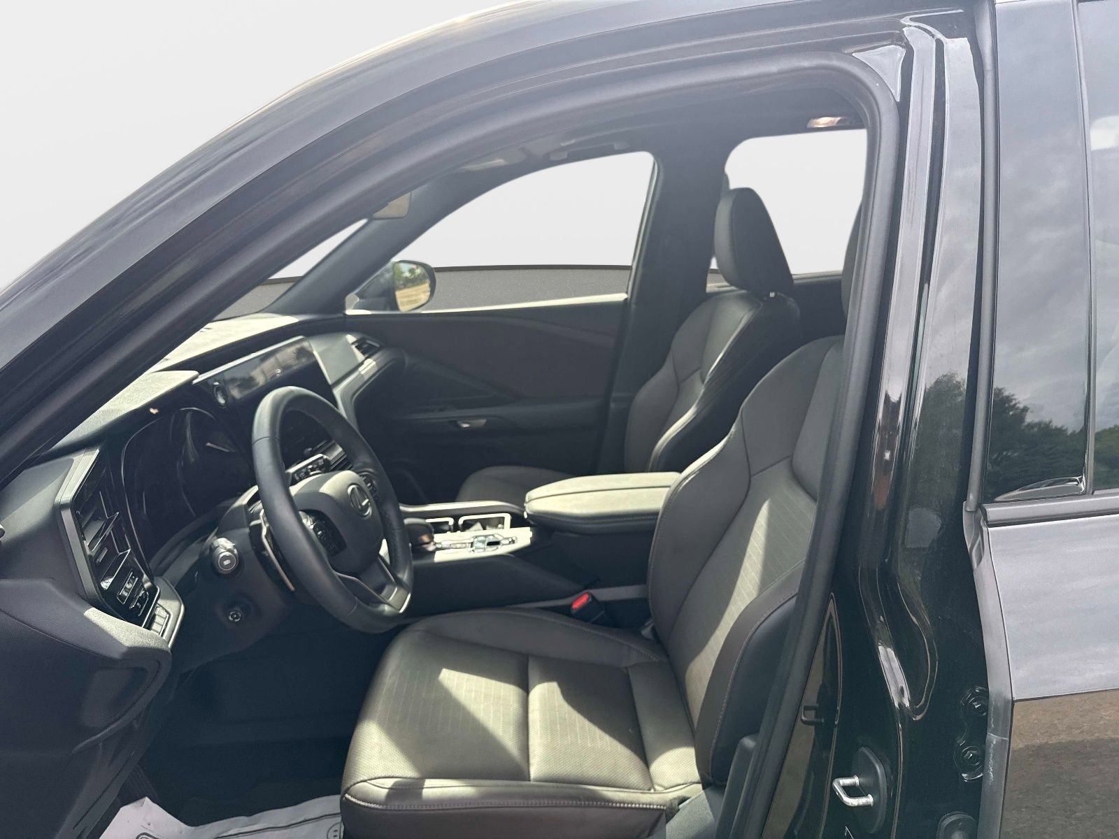 Used 2025 Lexus TX 350 AWD w/ Technology Package image 17