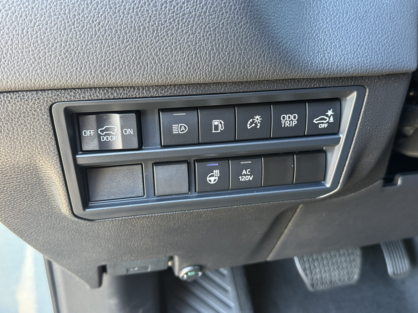 New 2026 Toyota Sequoia Limited w/ Tow Technology Package AWD/4WD image 17