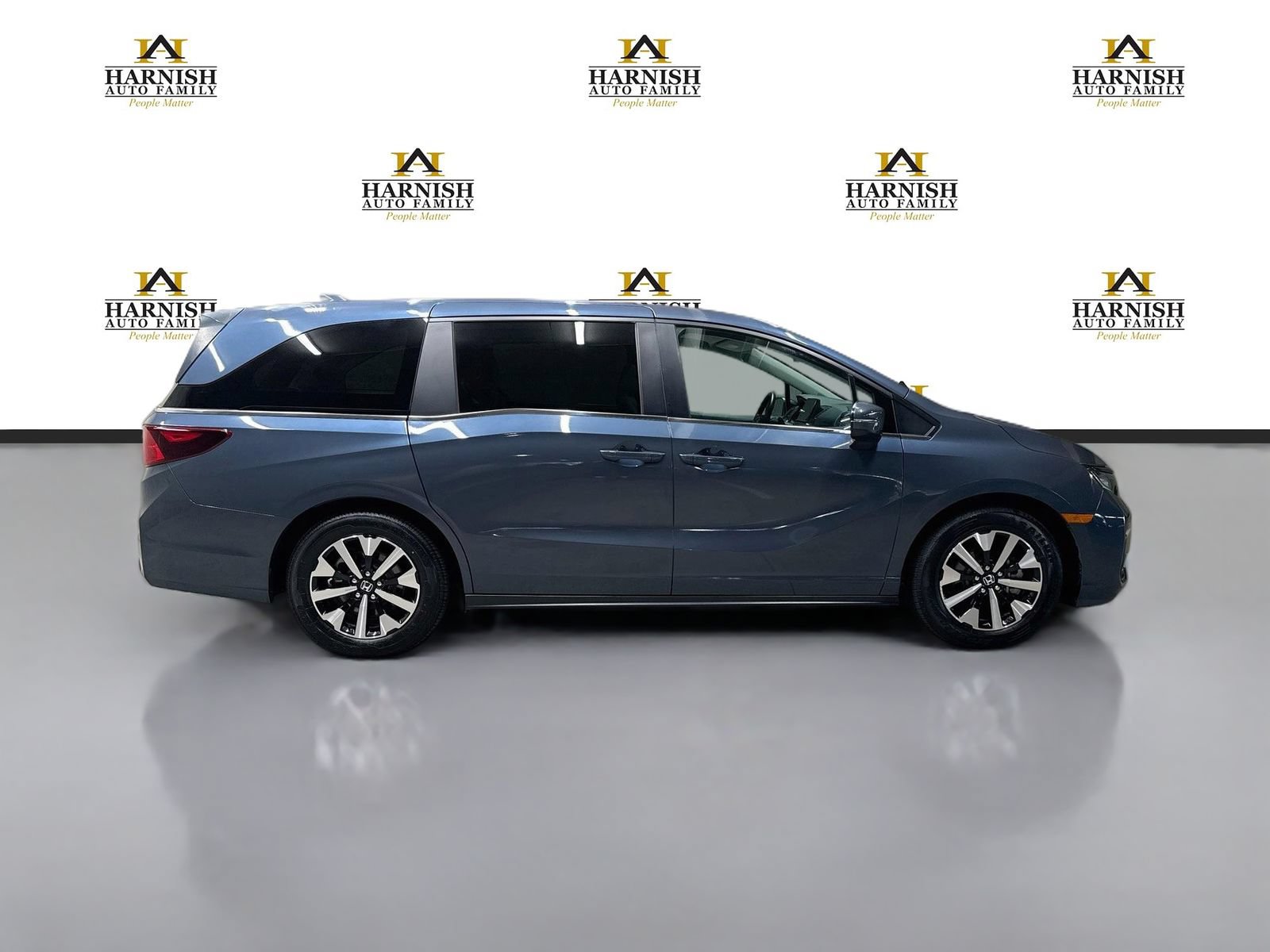 Used 2025 Honda Odyssey EX-L image 4