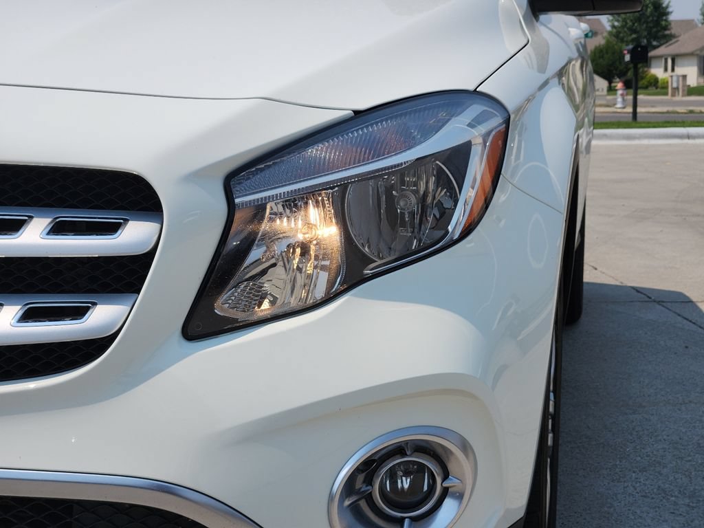 Used 2018 Mercedes-Benz GLA 250 4MATIC image 35