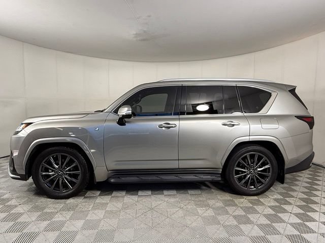 Used 2023 Lexus LX 600 F Sport w/ Accessory Package (Z1) AWD/4WD image 3