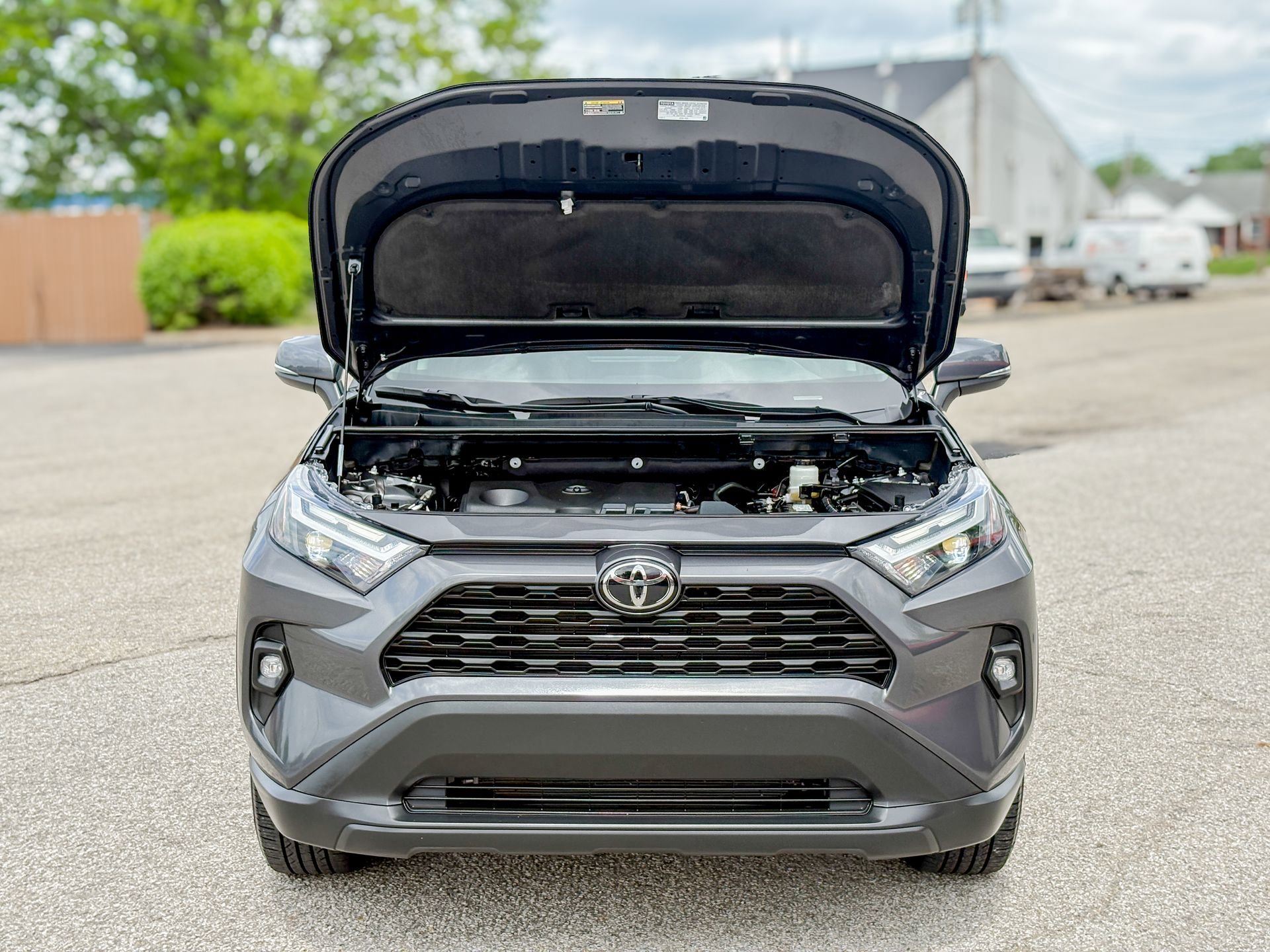 Used 2023 Toyota RAV4 XLE Premium FWD image 29