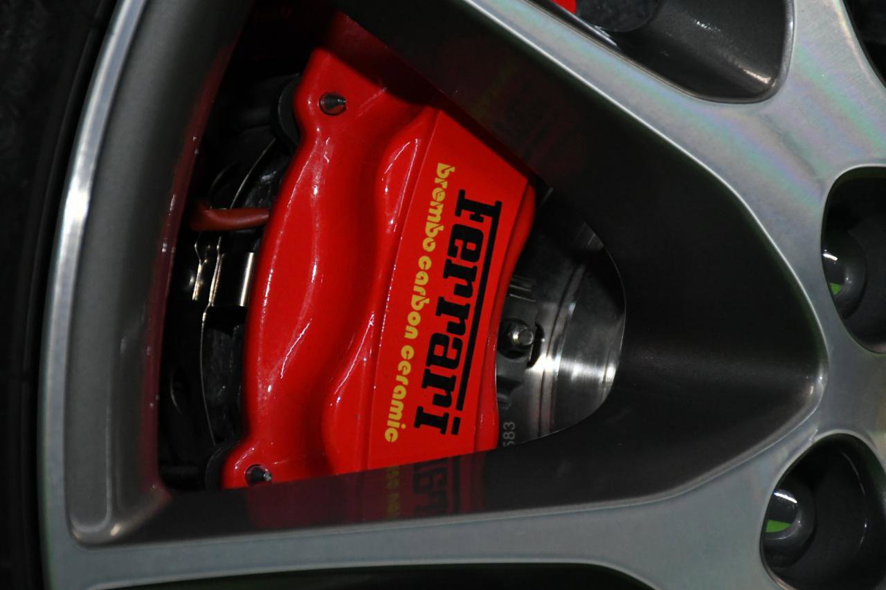 Used 2014 Ferrari California RWD image 8