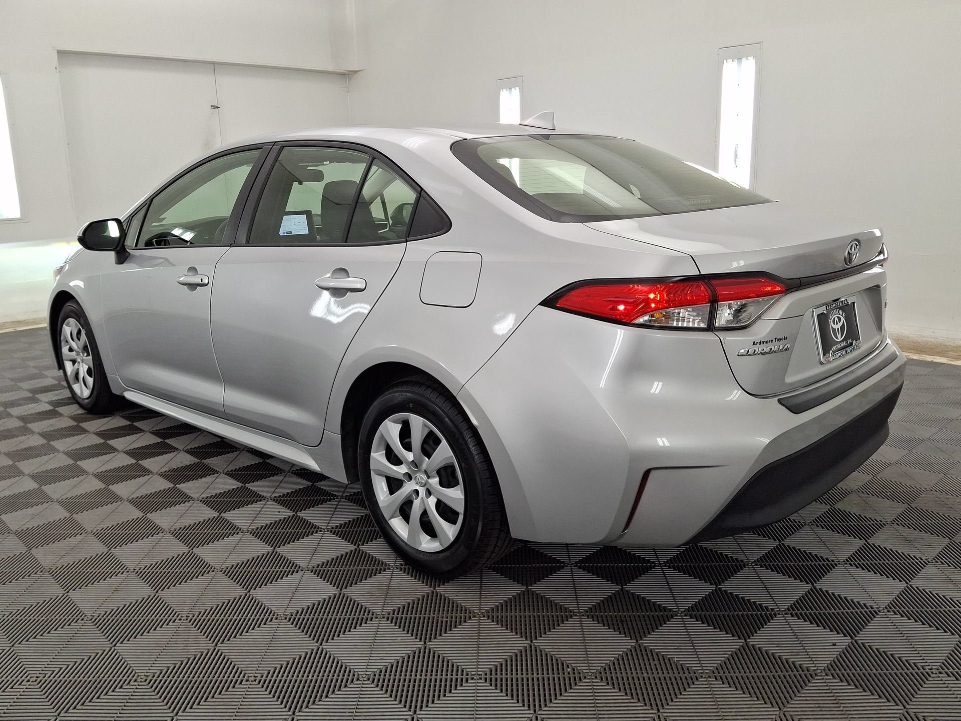 Used 2023 Toyota Corolla LE FWD image 21