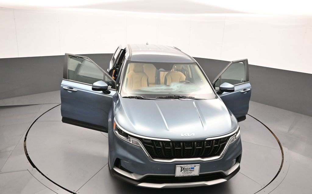 Used 2024 Kia Carnival EX FWD image 47