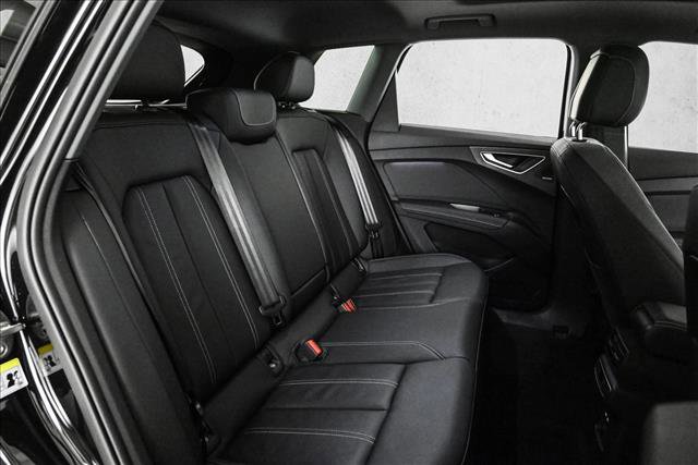 Used 2023 Audi Q4 e-tron Premium Plus w/ Premium Plus image 21