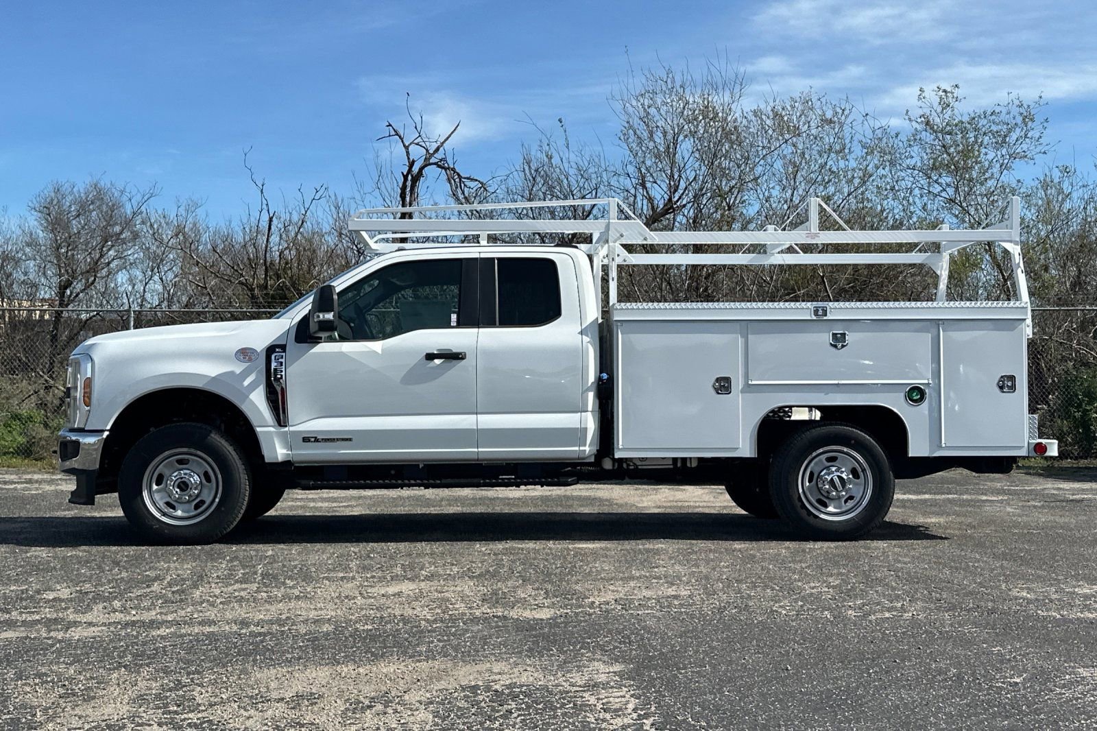 New 2025 Ford F350 XL w/ XL Chrome Package image 6