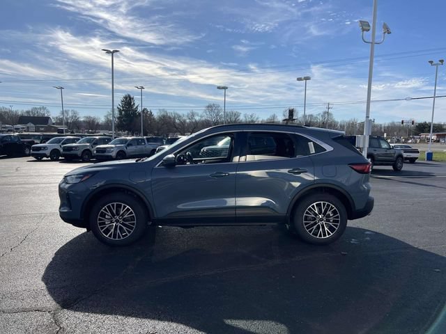 New 2025 Ford Escape SE FWD image 4