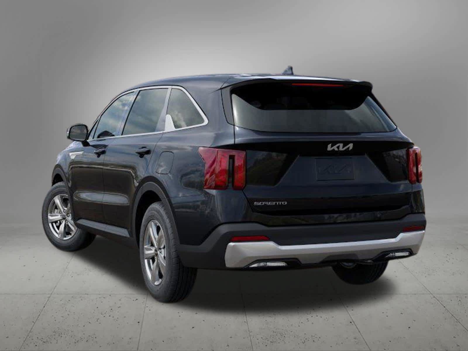 Certified 2025 Kia Sorento LX FWD image 4