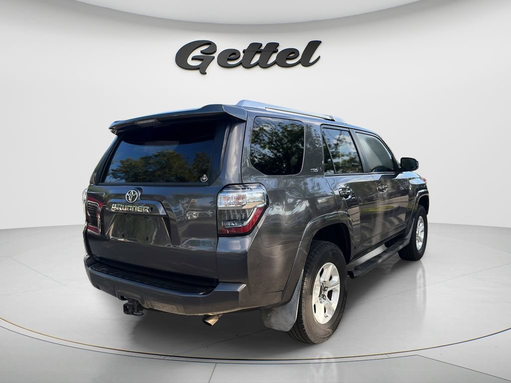 Used 2016 Toyota 4Runner SR5 RWD image 5