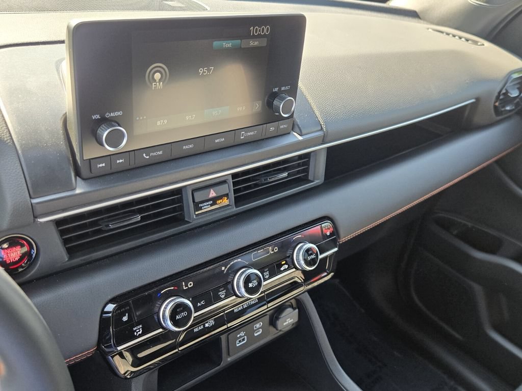 Certified 2024 Honda Pilot Sport image 19