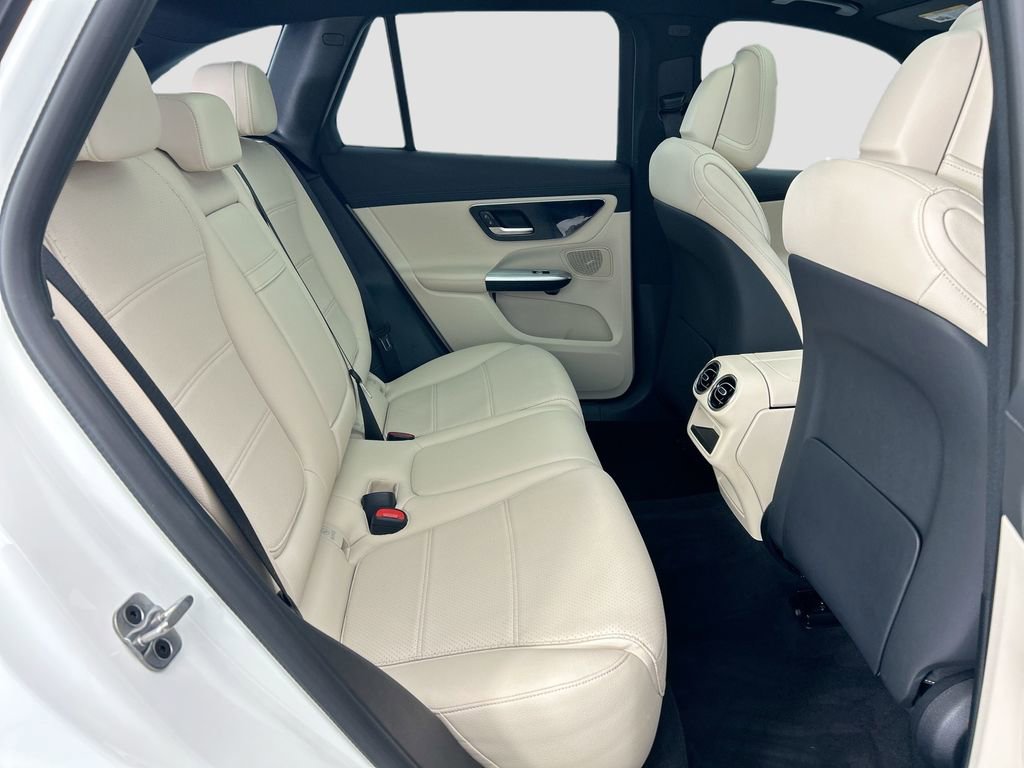 Used 2023 Mercedes-Benz GLC 300 image 20