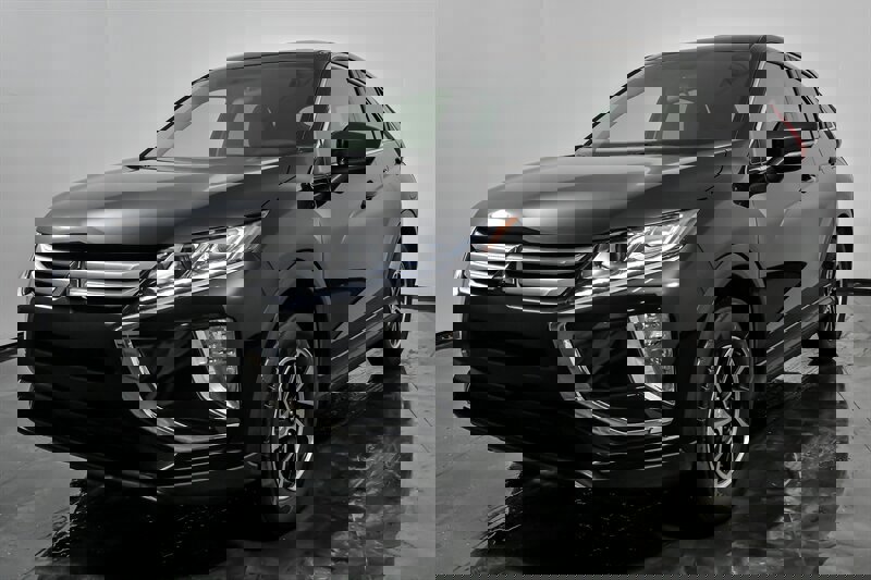 Used 2020 Mitsubishi Eclipse Cross ES image 5