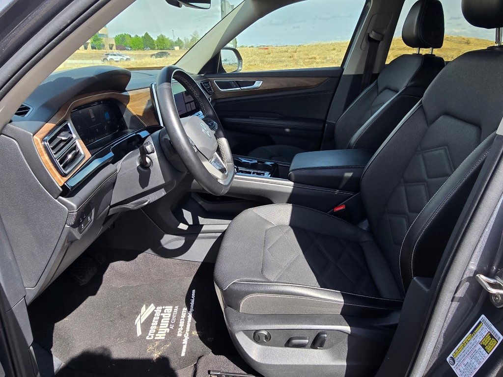 Used 2024 Volkswagen Atlas SE image 12