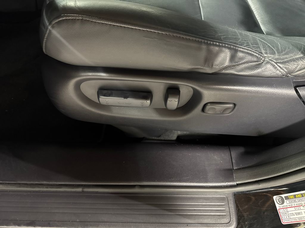 Used 2008 Honda CR-V EX-L image 25