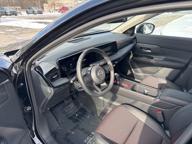 New 2026 Nissan Kicks SR image 41