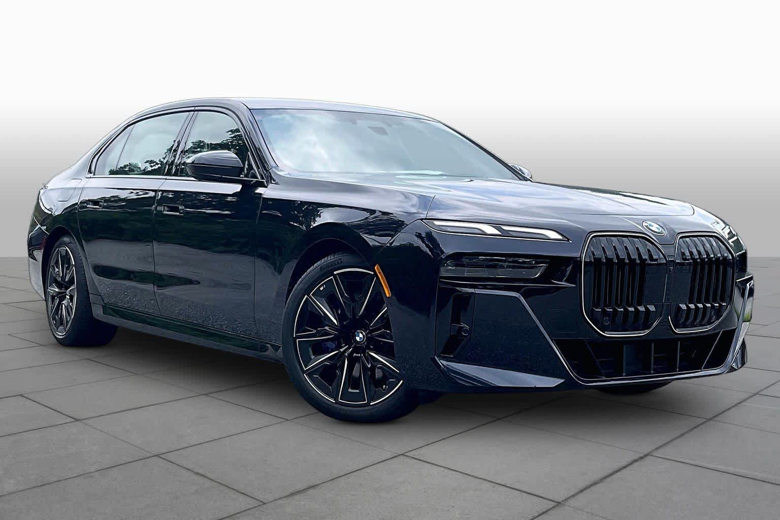 New 2026 BMW 760i xDrive w/ Autobahn Package AWD/4WD image 2