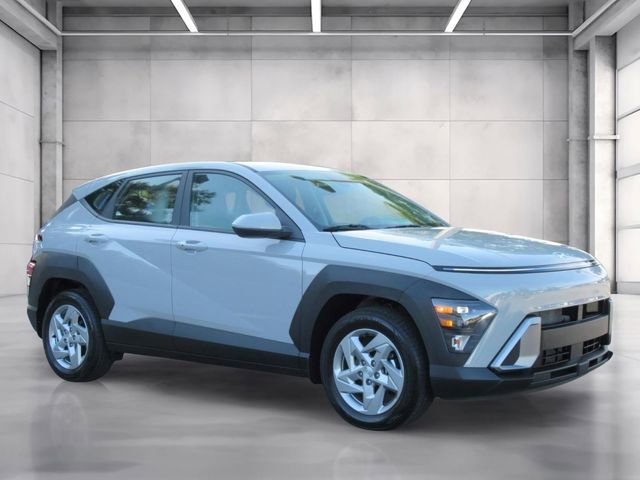 Used 2026 Hyundai Kona SE FWD image 1