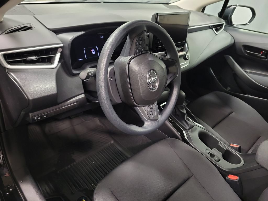 Used 2026 Toyota Corolla LE FWD image 15