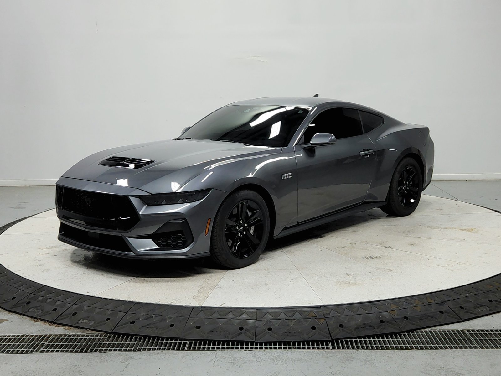 Used 2026 Ford Mustang GT RWD image 4