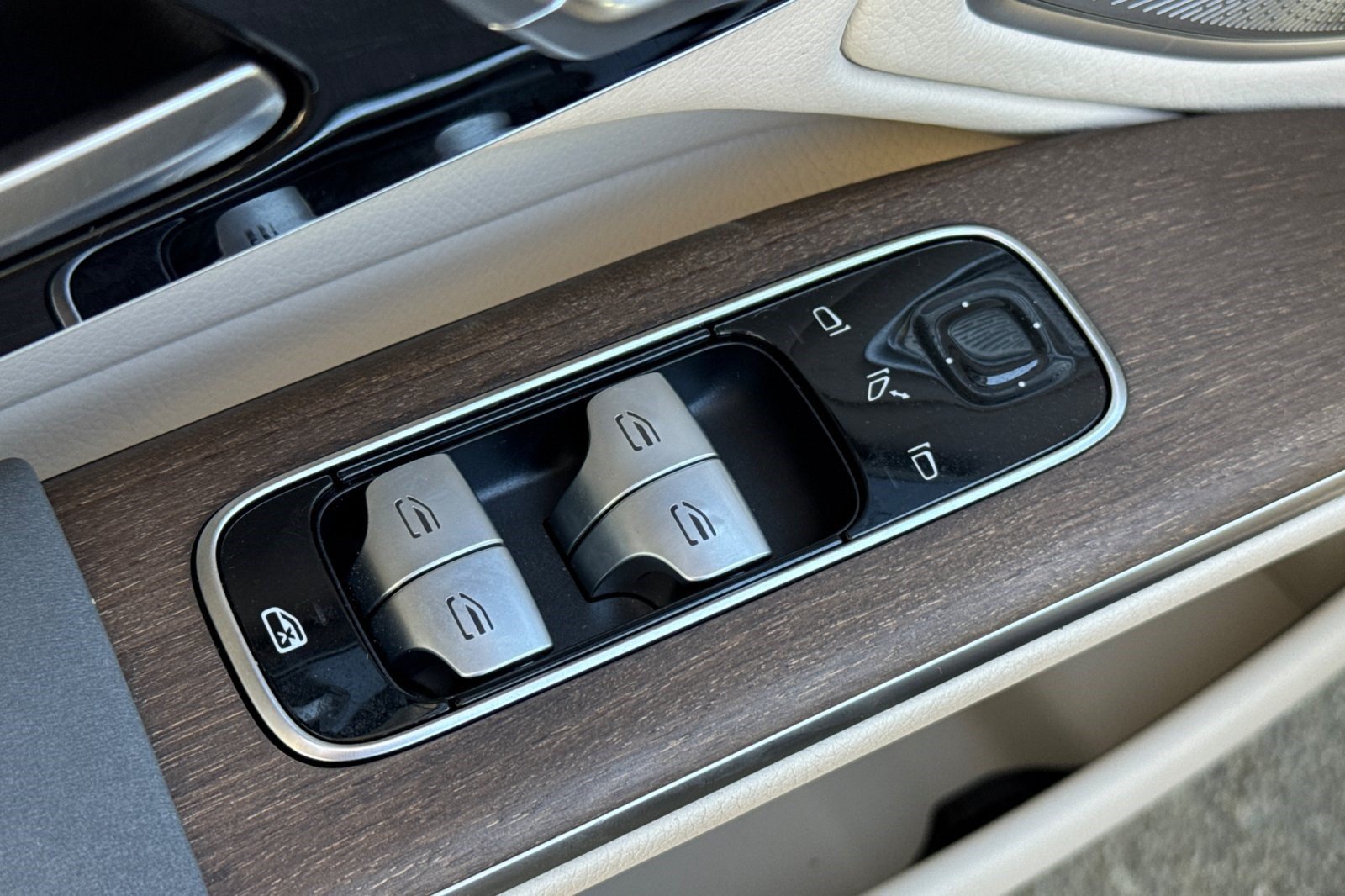 Certified 2024 Mercedes-Benz EQS 450+ 4MATIC Sedan image 14