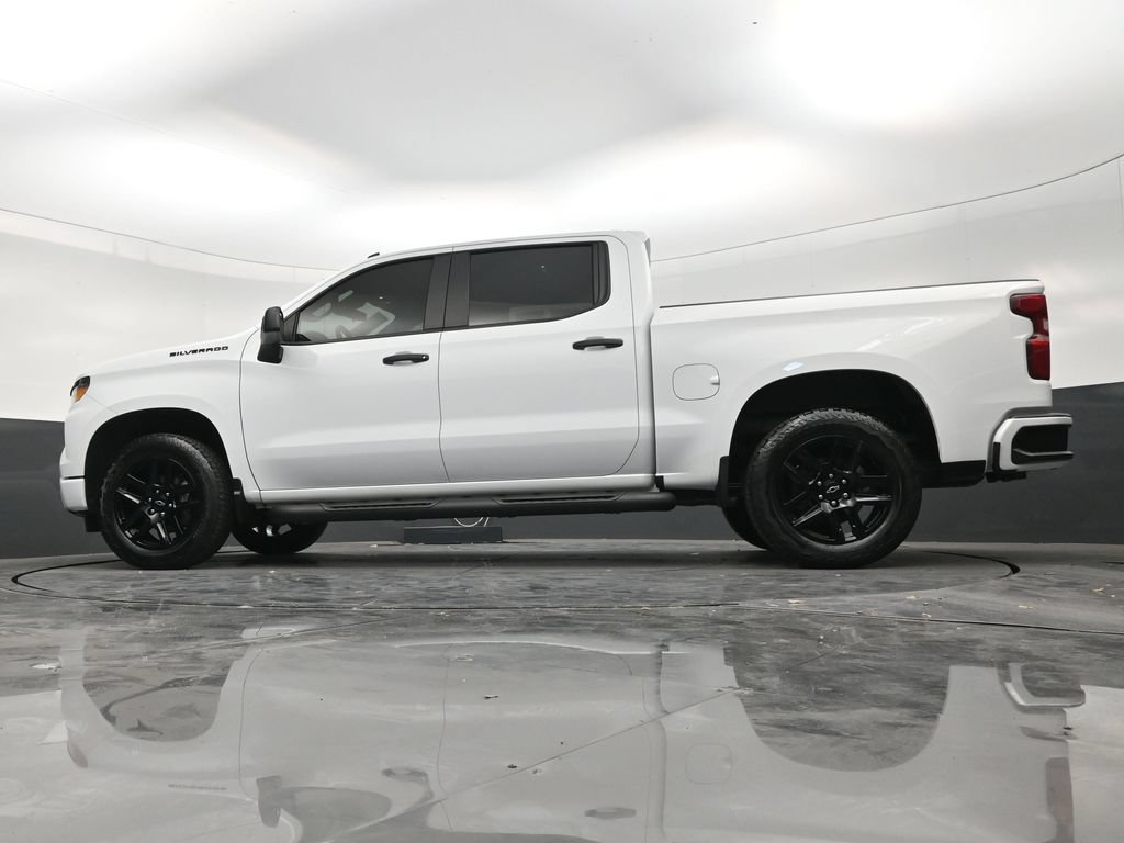 Used 2024 Chevrolet Silverado 1500 Custom w/ Turbomax Blackout Package RWD image 21