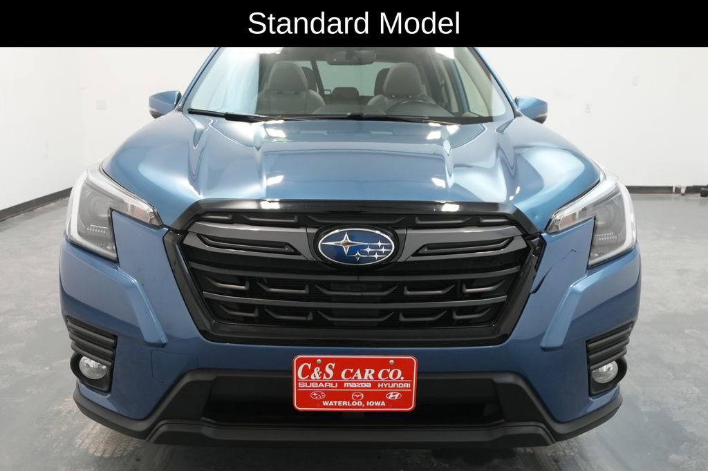Used 2023 Subaru Forester Limited w/ Popular Package #3 image 2