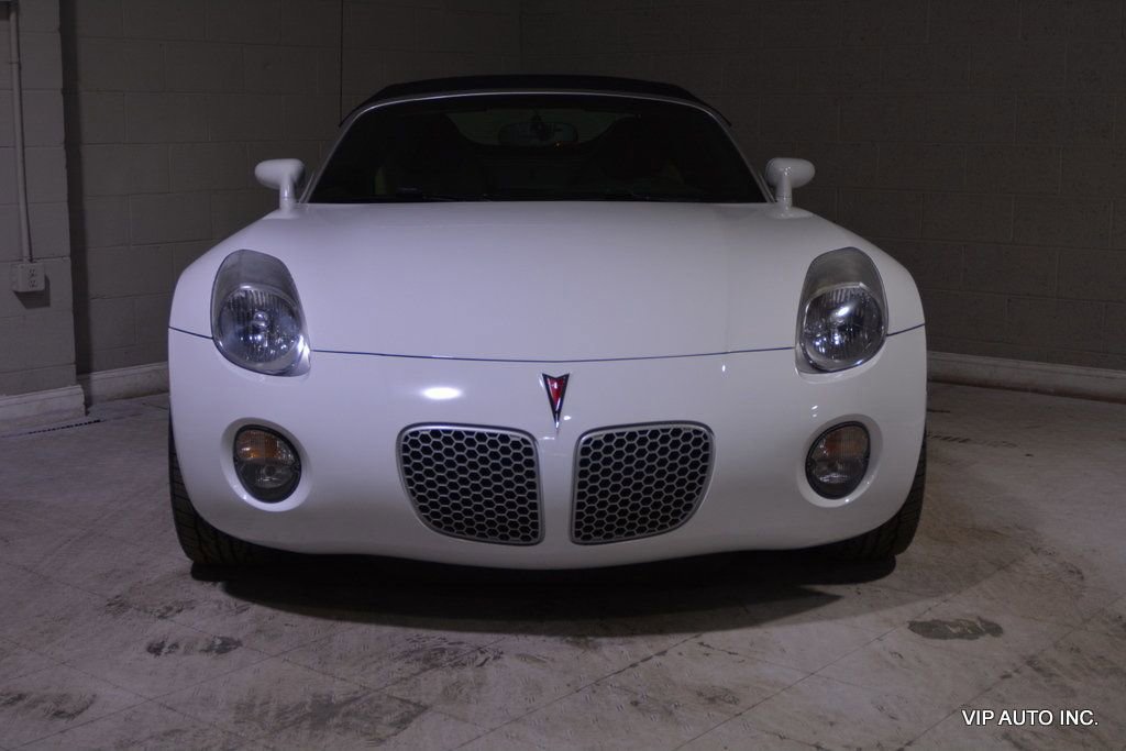 Used 2008 Pontiac Solstice Convertible w/ Premium Package image 11