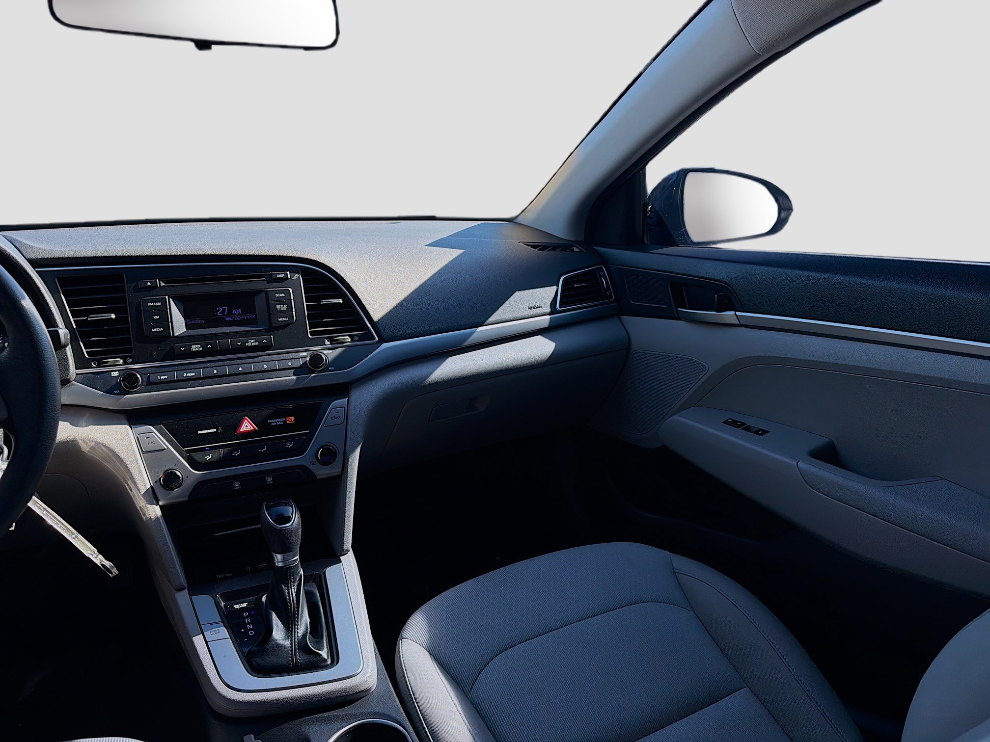 Used 2017 Hyundai Elantra SE image 18