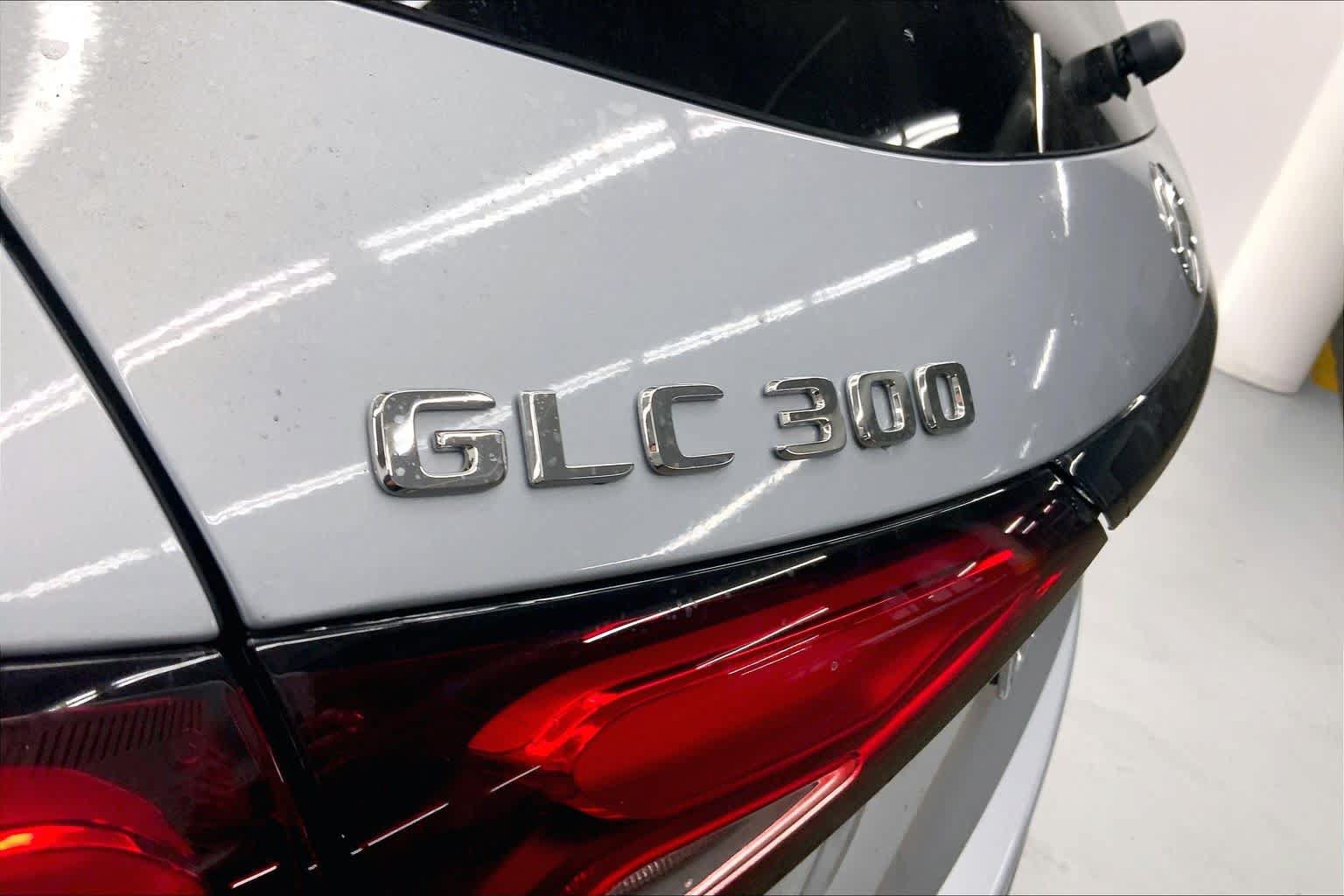 New 2026 Mercedes-Benz GLC 300 image 16