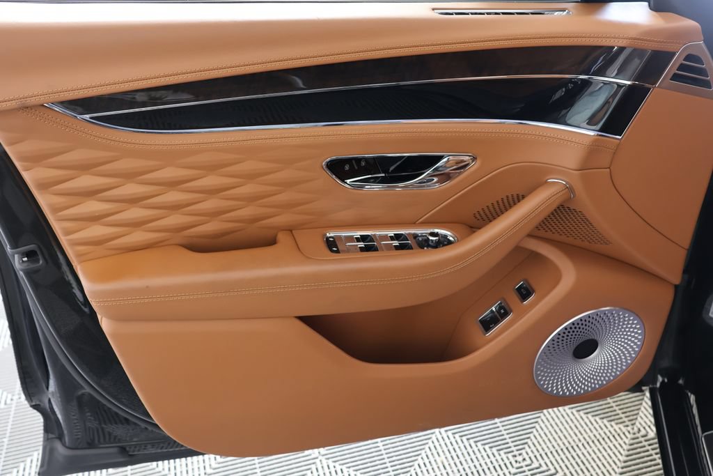 Used 2021 Bentley Flying Spur W12 w/ First Edition Specification AWD/4WD image 25