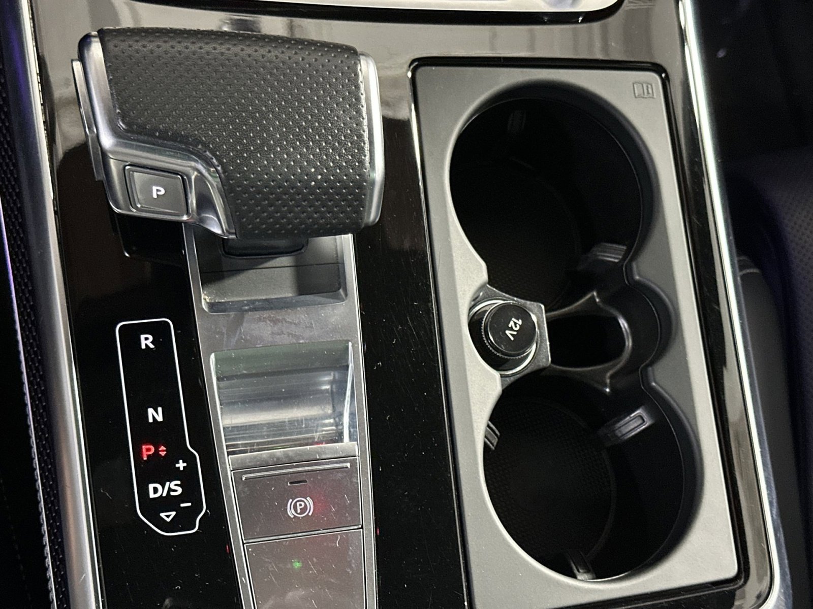 Used 2022 Audi SQ8 Prestige w/ Prestige Package image 30