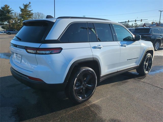 New 2026 Jeep Grand Cherokee Limited image 4