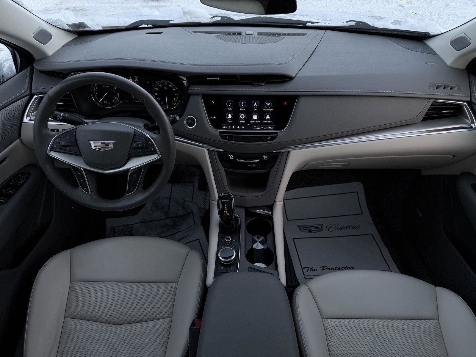 Used 2020 Cadillac XT5 Premium Luxury image 24