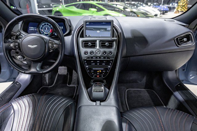 Used 2017 Aston Martin DB11 V12 image 33