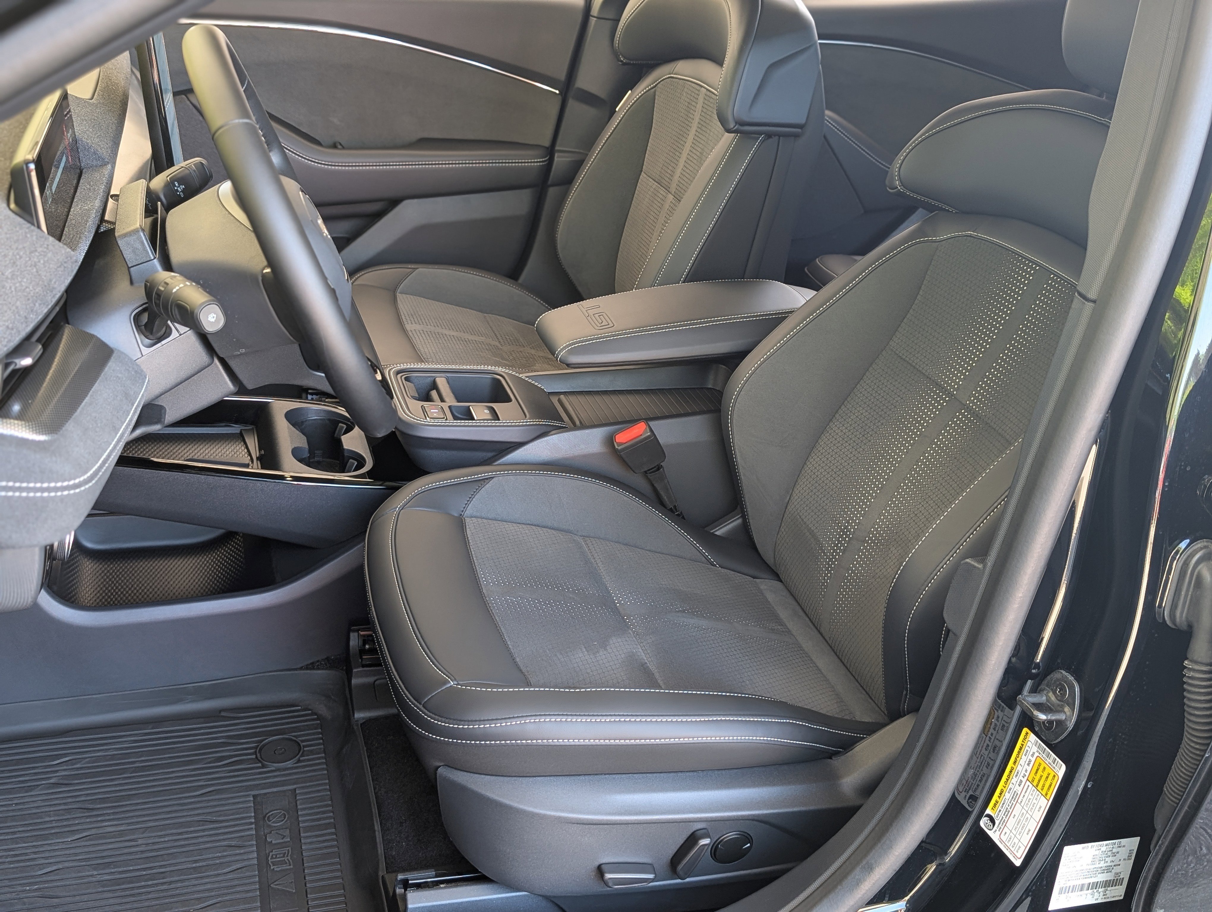 Used 2025 Ford Mustang Mach-E GT w/ Bronze Appearance Package AWD/4WD image 16