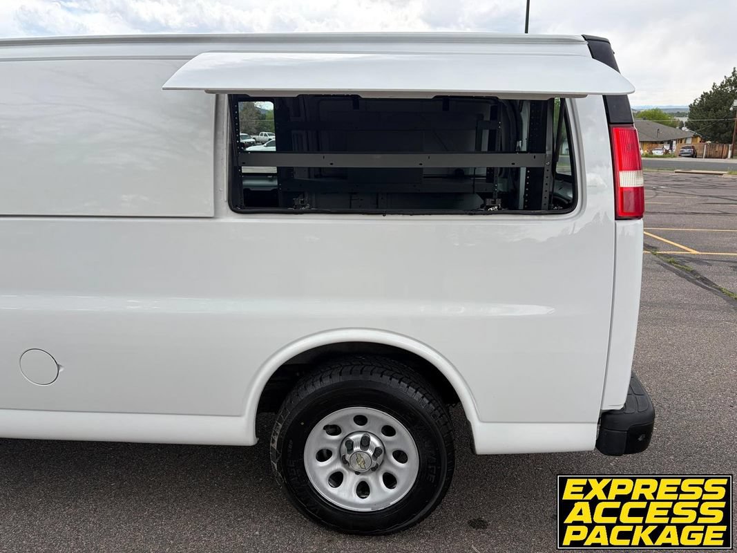 Used 2012 Chevrolet Express 1500 AWD image 9