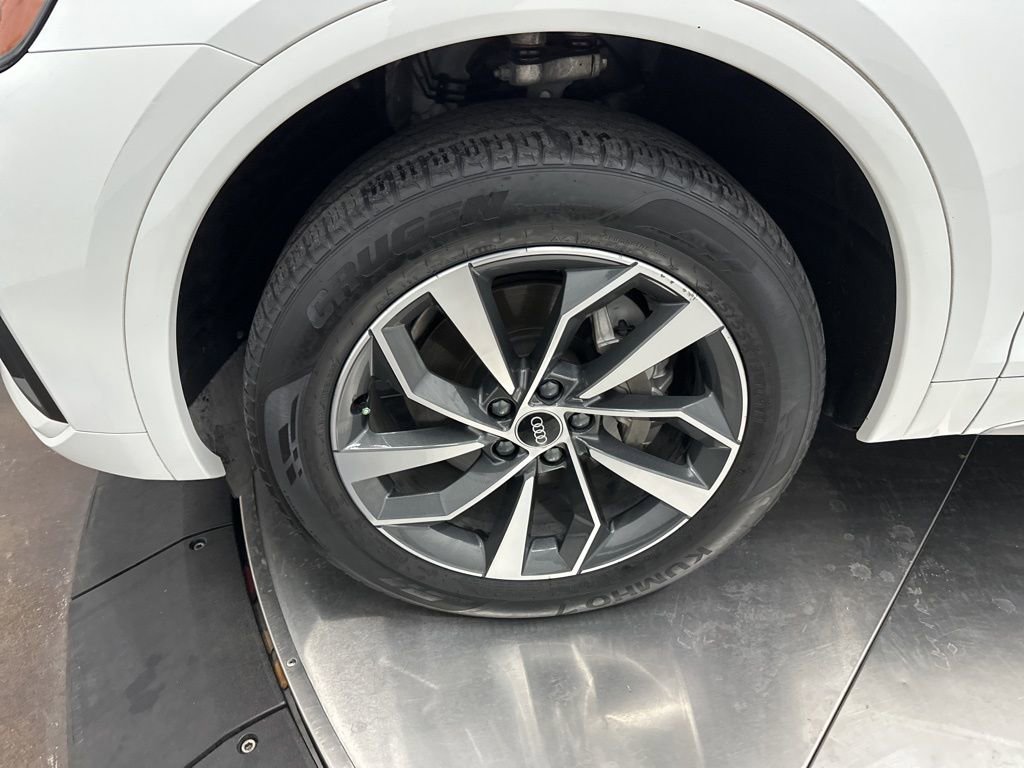 Used 2021 Audi Q5 2.0T Premium Plus w/ Premium Plus Package image 34