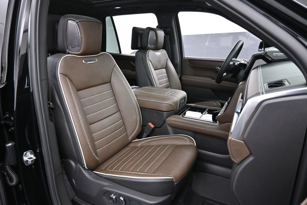 Used 2026 GMC Yukon Denali Ultimate w/ LPO, Floor Liner Package AWD/4WD image 34